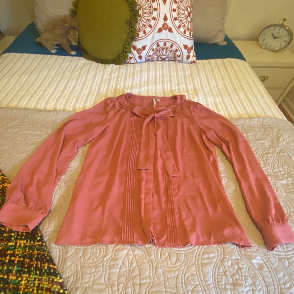 Lauren Conrad - dustyrose/mauve long sleeve blouse